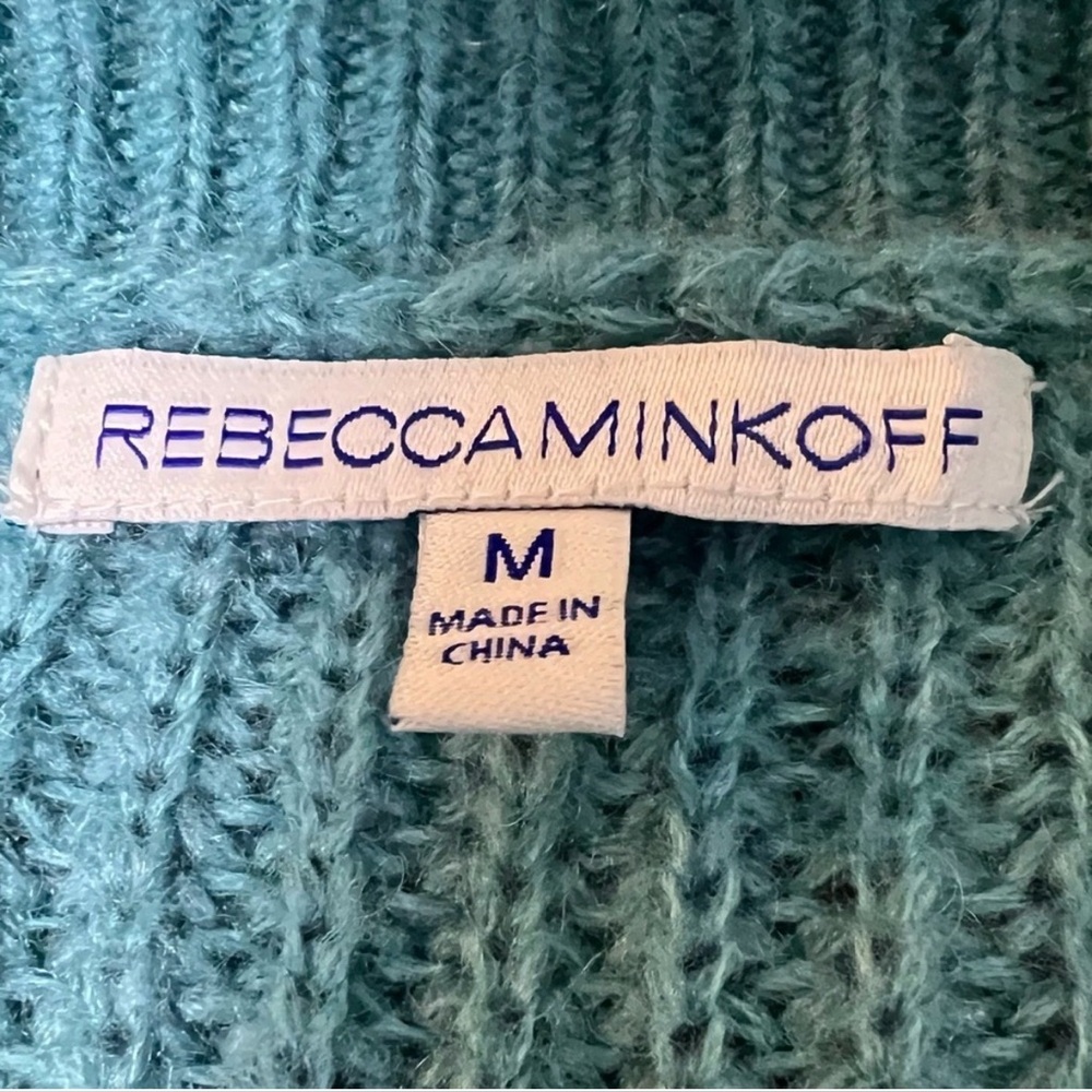 Rebecca Minkoff Remi V-Neck oversized sweater. Size Medium. Oversized. - Picture 3 of 6